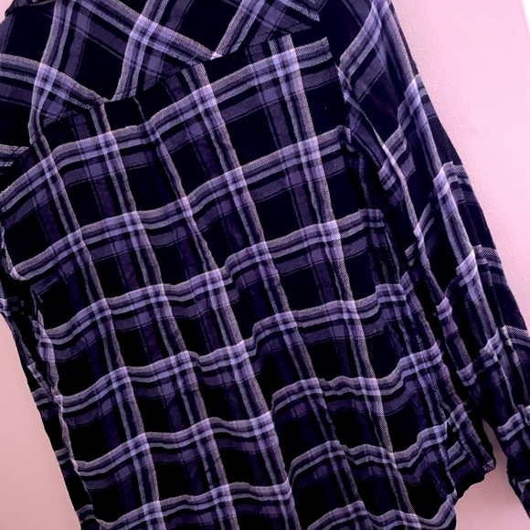 Bella Dahl women’s Plaid Button-Up Shirt - Picture 6 of 9